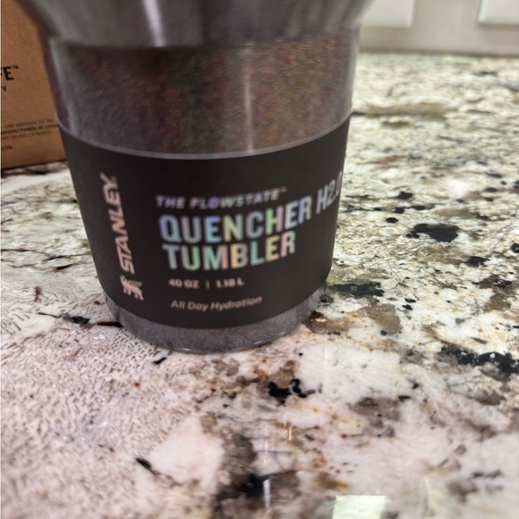 40oz Stanley Midnight Glitz - Picture 3 of 4